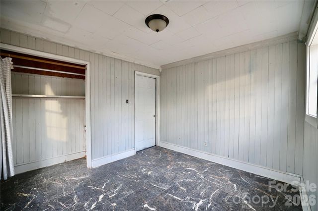 7633 Gwynne Hill Road, Charlotte, NC 28215