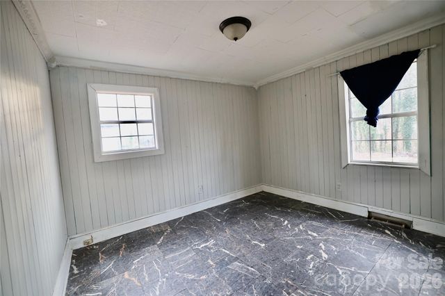 7633 Gwynne Hill Road, Charlotte, NC 28215