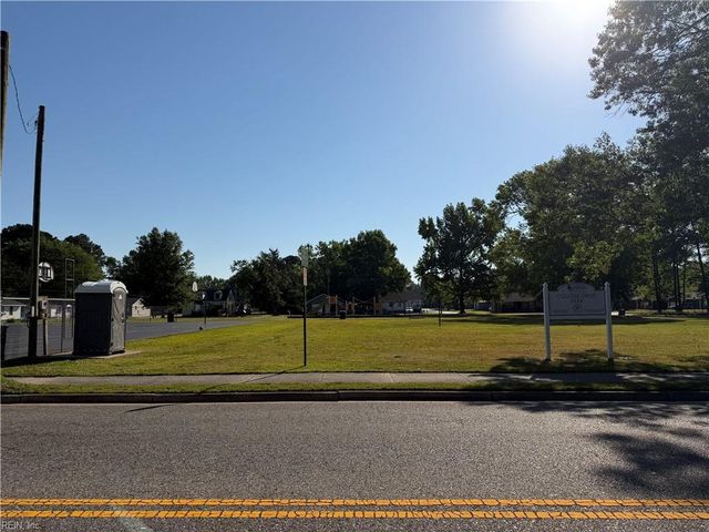 310 S College DR, Franklin, VA 23851