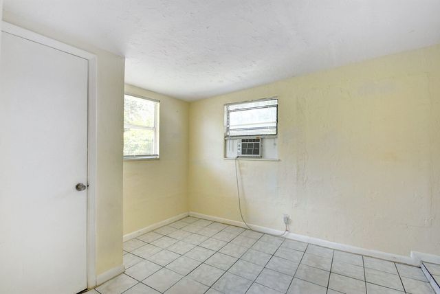 1109 S E Street, Lake Worth Beach, FL 33460