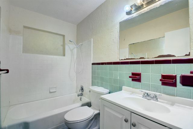 1109 S E Street, Lake Worth Beach, FL 33460