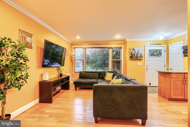 6716 STOCKTON LN, Hyattsville, MD 20784