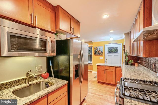 6716 STOCKTON LN, Hyattsville, MD 20784