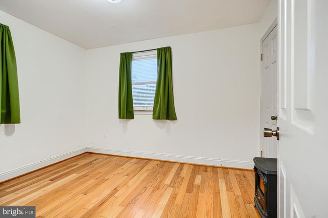 6716 STOCKTON LN, Hyattsville, MD 20784