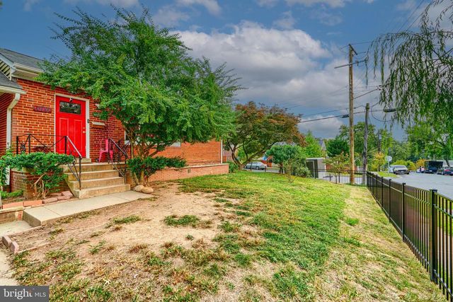 6716 STOCKTON LN, Hyattsville, MD 20784