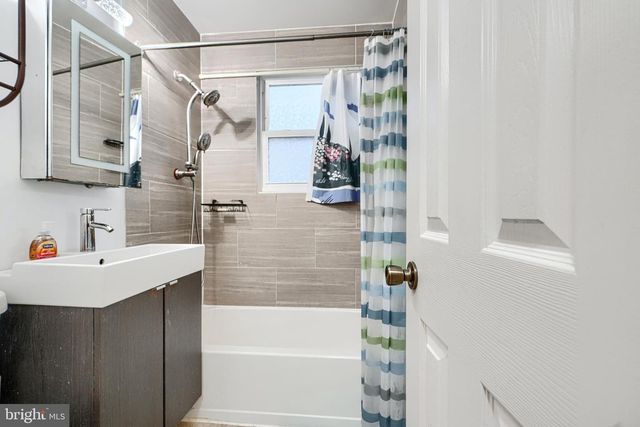 6716 STOCKTON LN, Hyattsville, MD 20784