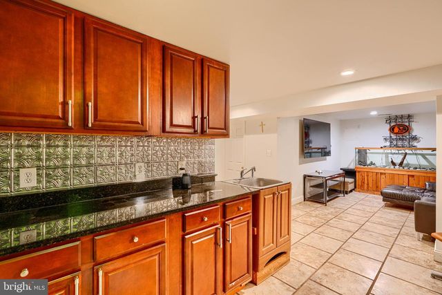 6716 STOCKTON LN, Hyattsville, MD 20784