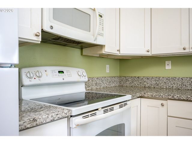 5470 Sw ALGER Ave A3, Beaverton, OR 97005