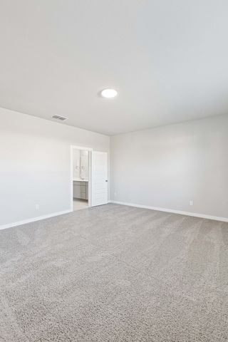 881 Rockcloud Drive, Fort Worth, TX 76052