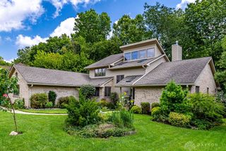 570 Rustic Trail, Beavercreek, OH 45434