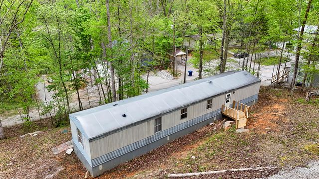460 N Lake Drive, Burnside, KY 42519