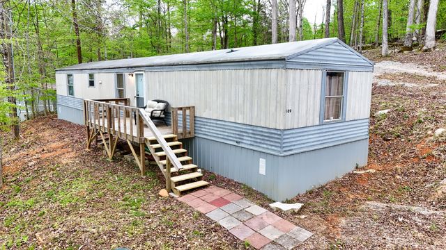 460 N Lake Drive, Burnside, KY 42519