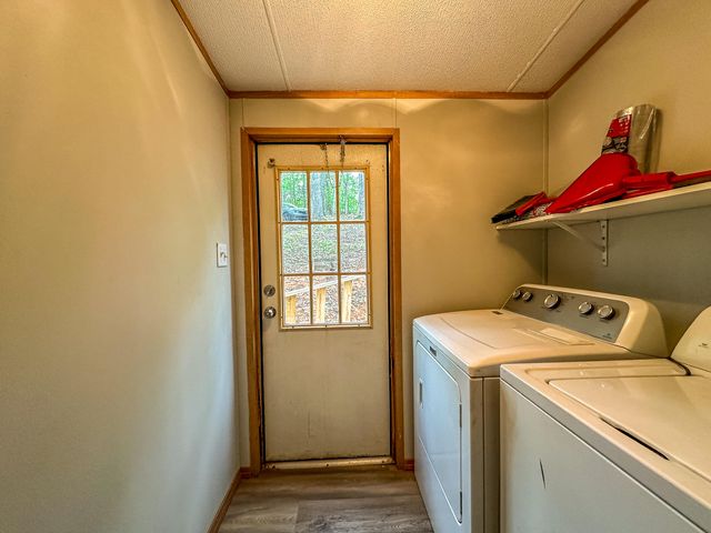460 N Lake Drive, Burnside, KY 42519