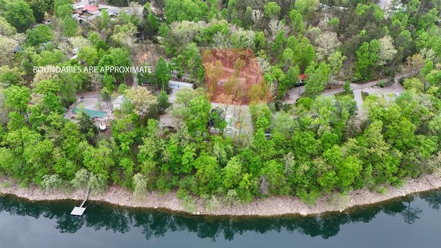 460 N Lake Drive, Burnside, KY 42519