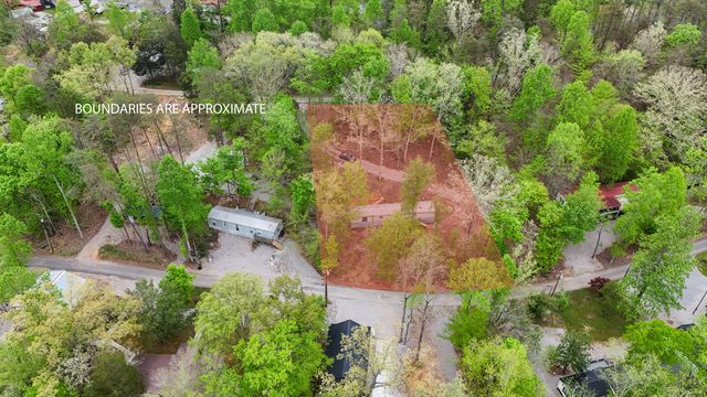 460 N Lake Drive, Burnside, KY 42519