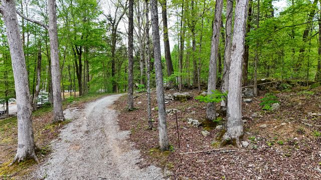 460 N Lake Drive, Burnside, KY 42519