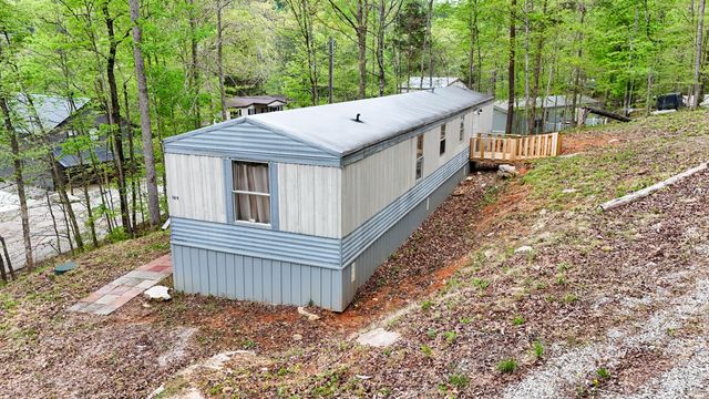 460 N Lake Drive, Burnside, KY 42519