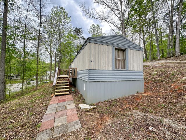 460 N Lake Drive, Burnside, KY 42519