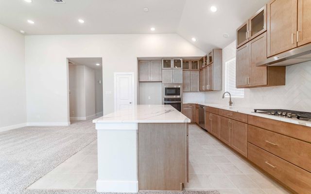 8915 Rose Jade Drive, Iowa Colony, TX 77583