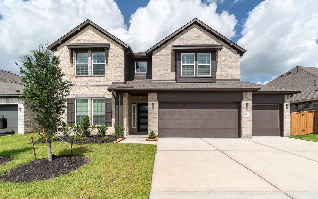 8915 Rose Jade Drive, Iowa Colony, TX 77583