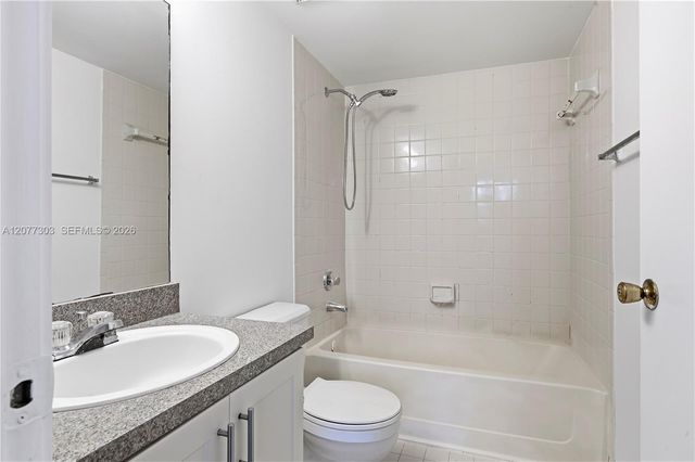 9877 Nob Hill Court 9877, Sunrise, FL 33351