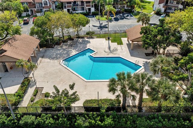 9877 Nob Hill Court 9877, Sunrise, FL 33351