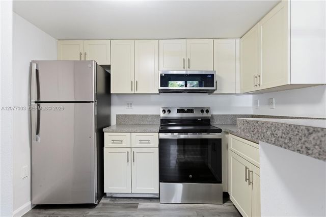 9877 Nob Hill Court 9877, Sunrise, FL 33351