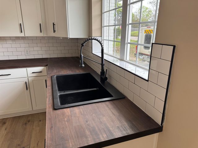 104 E Glenn St, Longview, TX 75602