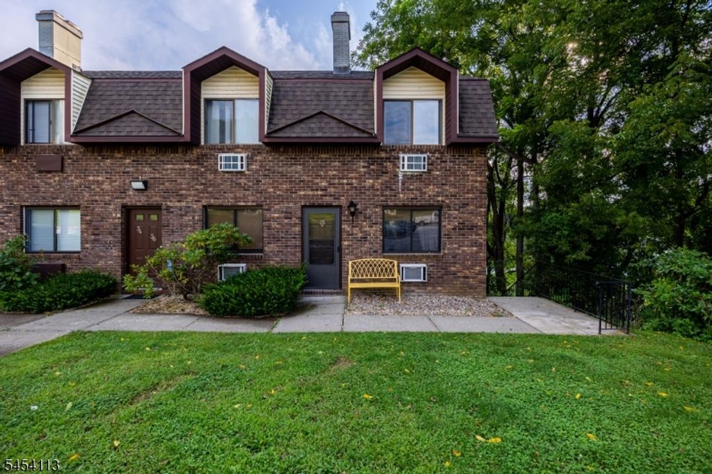 35 Great Gorge Ter 35, Vernon Twp., NJ 07462 — exterior