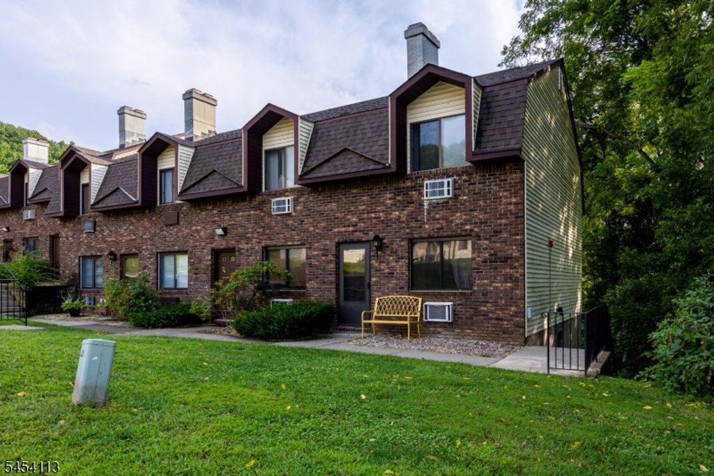 35 Great Gorge Ter 35, Vernon Twp., NJ 07462 — photo 2