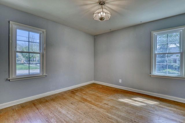 180 Henry Clay STREET, Whitefish Bay, WI 53217