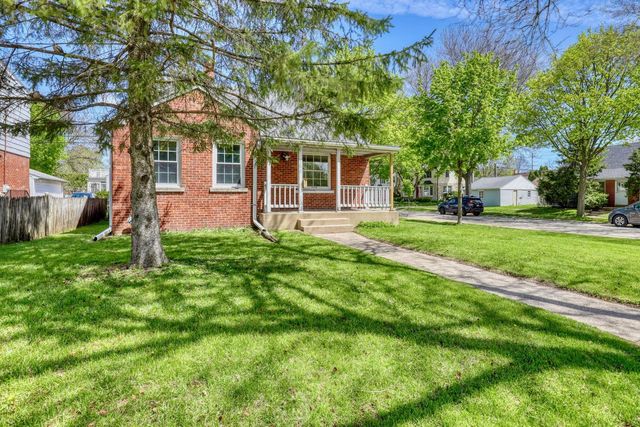 180 Henry Clay STREET, Whitefish Bay, WI 53217