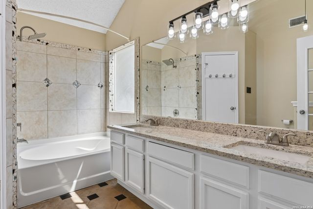 4210 Knollpond, San Antonio, TX 78247