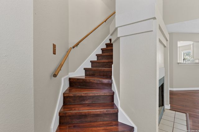 4210 Knollpond, San Antonio, TX 78247