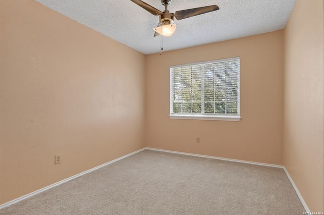 4210 Knollpond, San Antonio, TX 78247