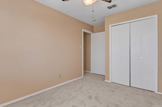 4210 Knollpond, San Antonio, TX 78247
