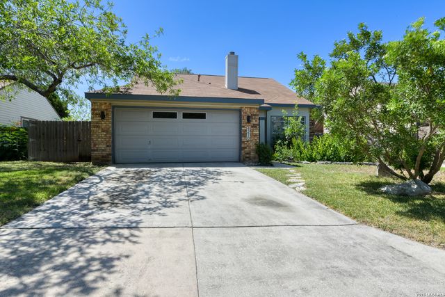 4210 Knollpond, San Antonio, TX 78247