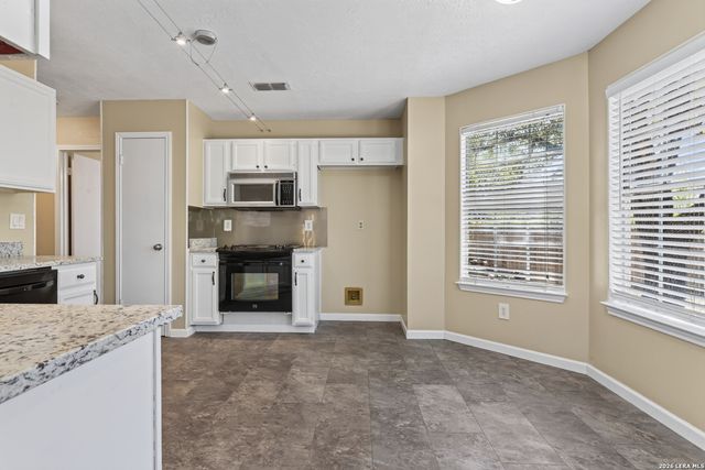 4210 Knollpond, San Antonio, TX 78247