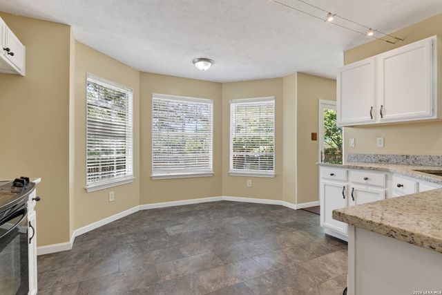 4210 Knollpond, San Antonio, TX 78247