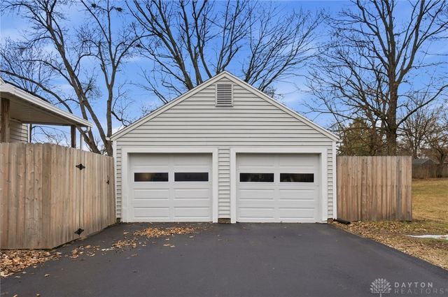 1769 Shady Lane, Beavercreek, OH 45432