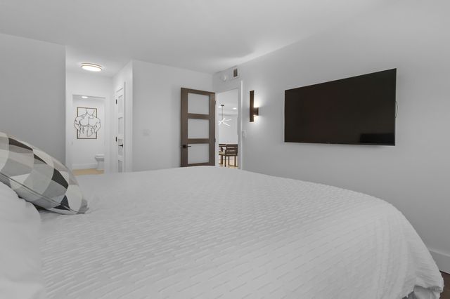 3004 NE 5th Terrace 210-c, Wilton Manors, FL 33334