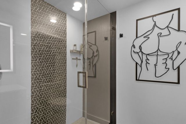 3004 NE 5th Terrace 210-c, Wilton Manors, FL 33334