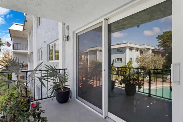 3004 NE 5th Terrace 210-c, Wilton Manors, FL 33334