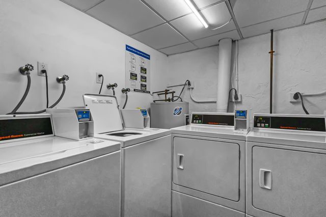 3004 NE 5th Terrace 210-c, Wilton Manors, FL 33334