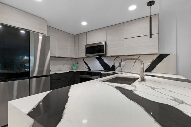 3004 NE 5th Terrace 210-c, Wilton Manors, FL 33334