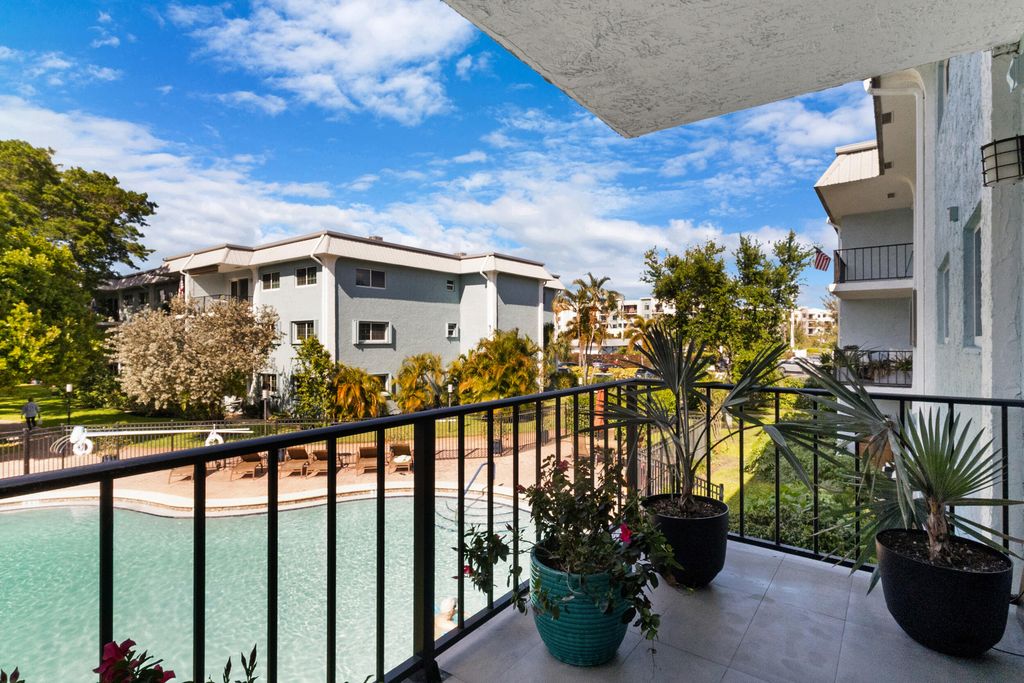 3004 NE 5th Terrace 210-c, Wilton Manors, FL 33334