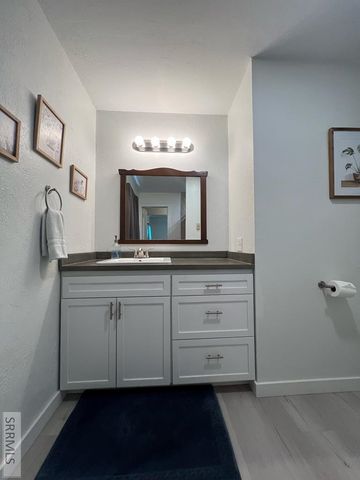 322 N St Charles Street, Salmon, ID 83467