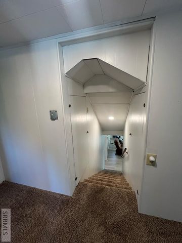 322 N St Charles Street, Salmon, ID 83467