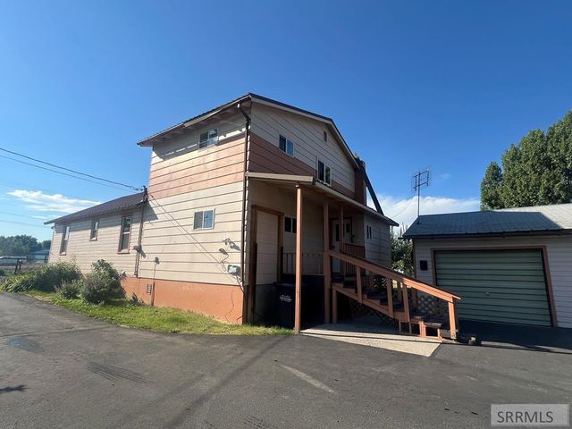 322 N St Charles Street, Salmon, ID 83467