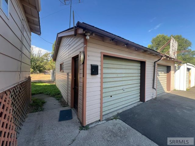 322 N St Charles Street, Salmon, ID 83467